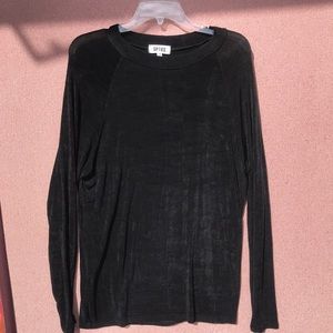 Black‎ long sleeve stretchy Spike brand shirt